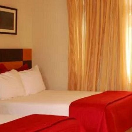 Spondylus Hotell Tumbes Eksteriør bilde
